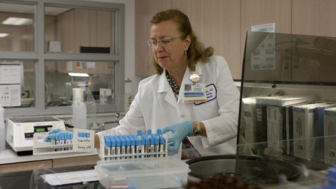 Anaheim Medical Center Clinical Lab Scientist Francine Hintzman, UFCW.